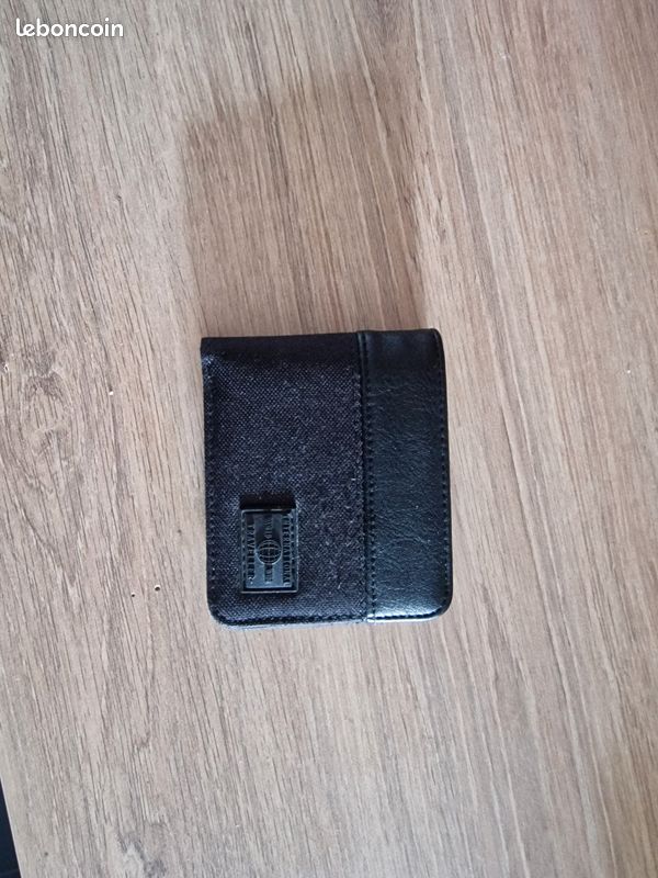Porte cartes et billets (image 2)