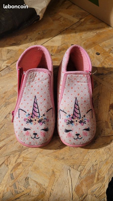 Chaussons licorne (image 1)