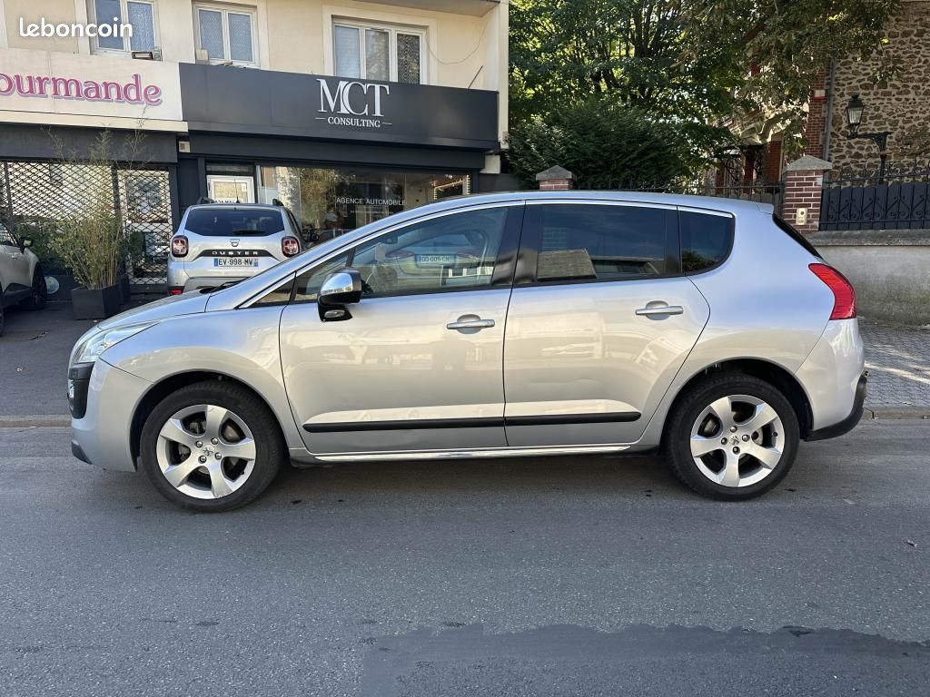 PEUGEOT 3008 1.6 e-HDi FAP - 112 - BV MP6 Allure Toit panoramique (image 2)