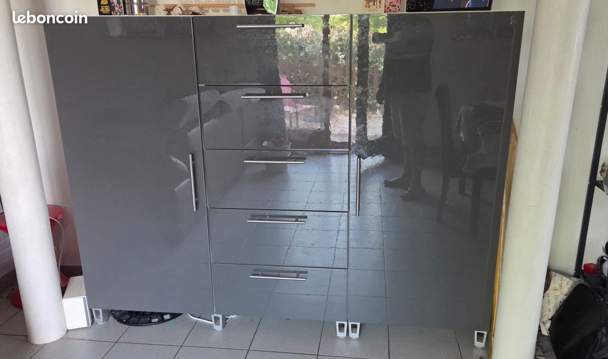Buffet IKEA BESTÅ 180 x 138 cm – Gris anthracite laqué – Excellent état (image 2)