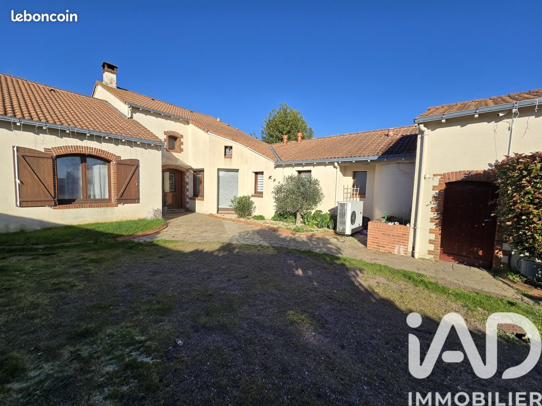 Maison 6 pièces 161 m² · à Mauges-sur-Loire · 161 m² · 230 500 €