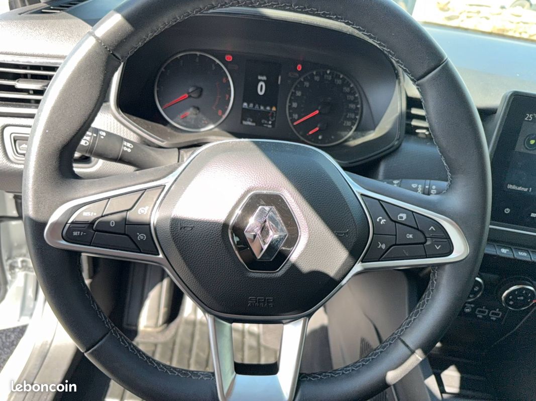 RENAULT Clio TCe 90 Equilibre (image 15)