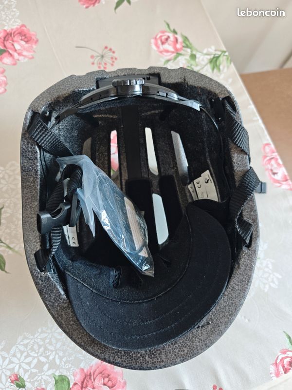 SCRAPPER CITY PREMIUM LED casque vélo noir taille L (56-61cm) *NEUF