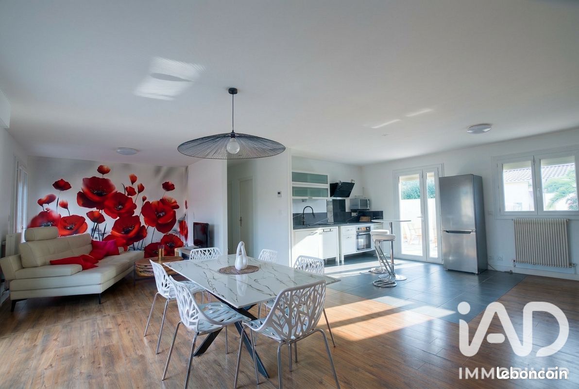 Maison 4 pièces 94 m² · à Nîmes · 94 m² · 275 000 €