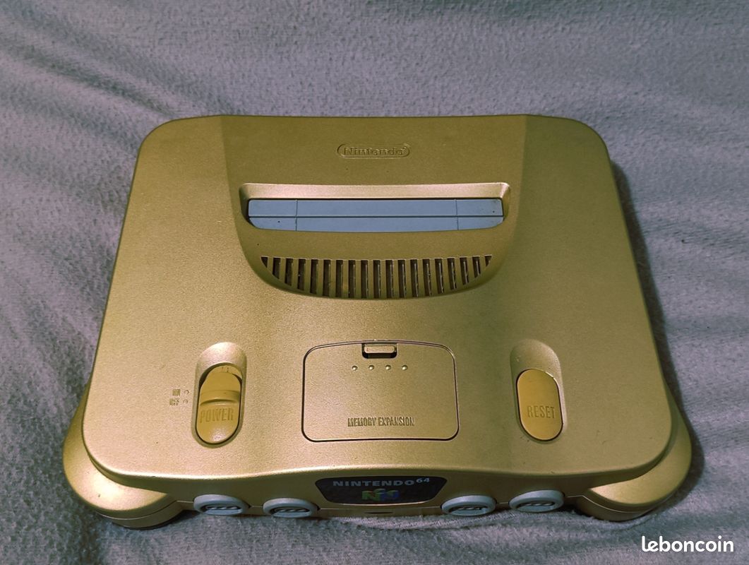 Lot Nintendo 64 Gold Japonais, alimention EU220v + 27 jeux + manettes collector (Gold + Officielle grise+ accessoires complet (image 2)