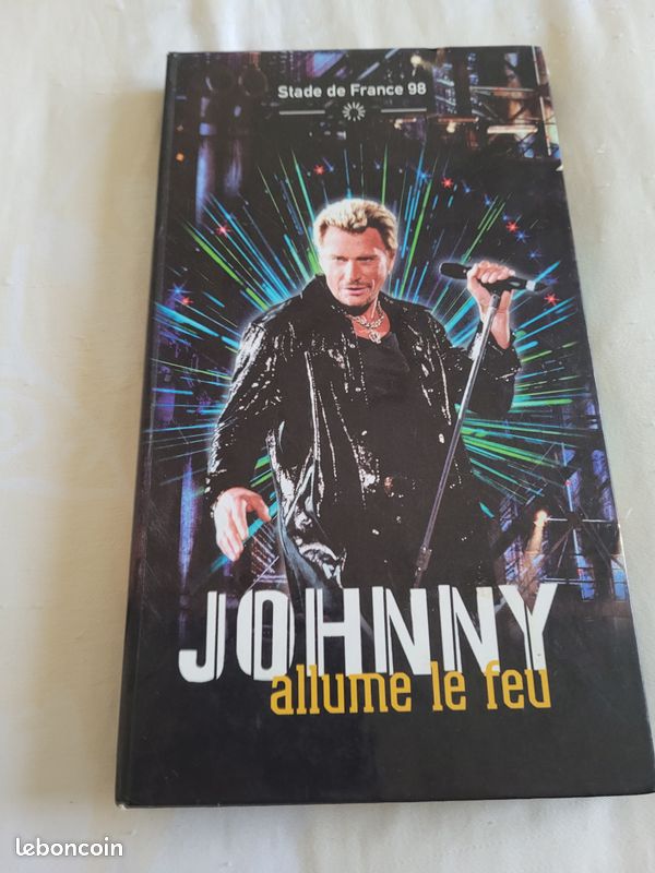 Album neuf de johnny hallyday avec des cd (image 1)