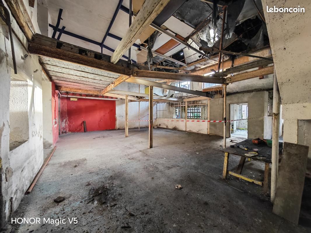Immeuble 15 pièces 2 850 m² (image 16)