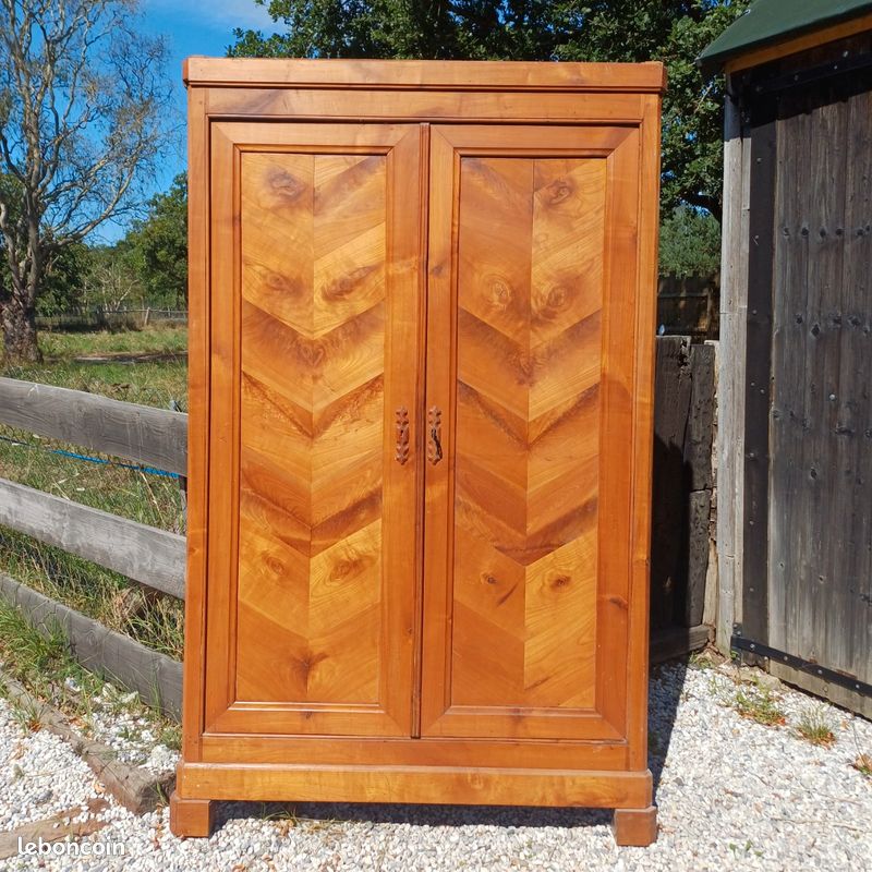Portes d'armoire ancienne (image 1)