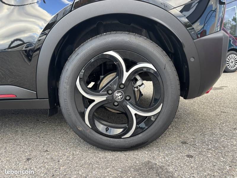 Alfa Romeo Junior 1.2 Ibrida 145 ch eDCT6 Speciale (image 12)