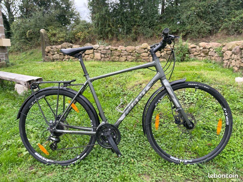 Giant Escape Vtc Giant 2019 Touring Giant Escape VÃ©lo Giant 2019
