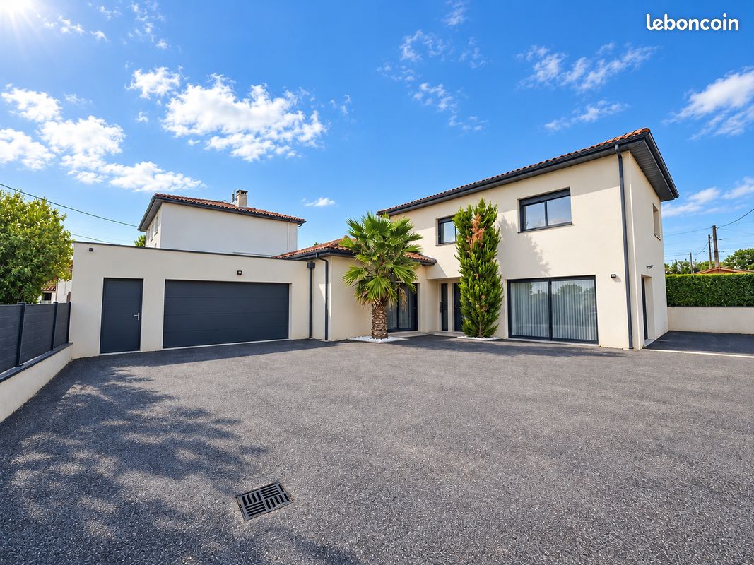 Maison 6 pièces 143 m² · à Vienne · 143 m² · 445 000 €