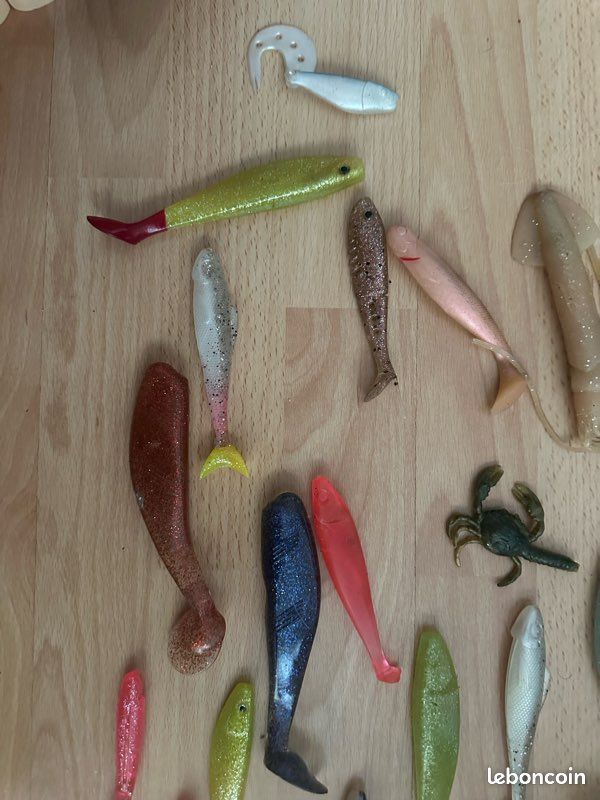 🎣 Lot de 32 leurres – prêts à séduire tous les poissons (et peut-être même votre beau-frère pêcheur jaloux) (image 4)