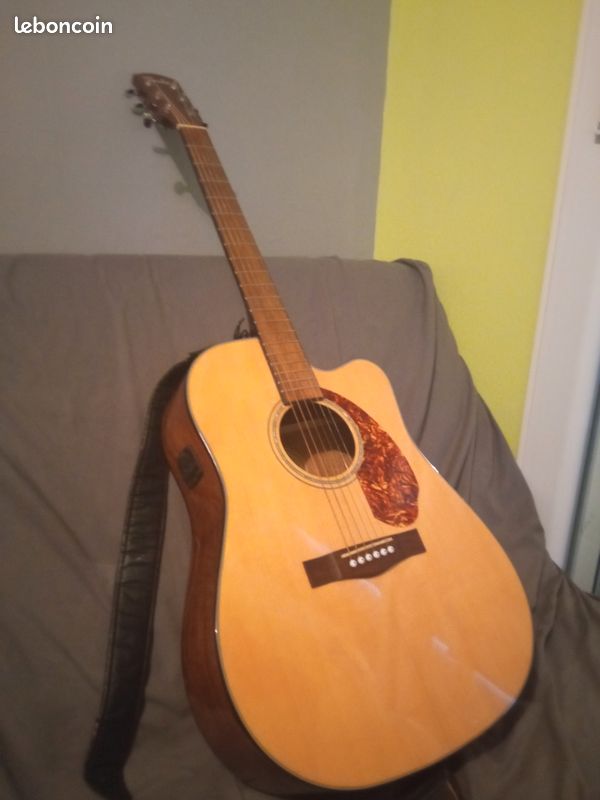 Guitare électro acoustique Fender (image 1)