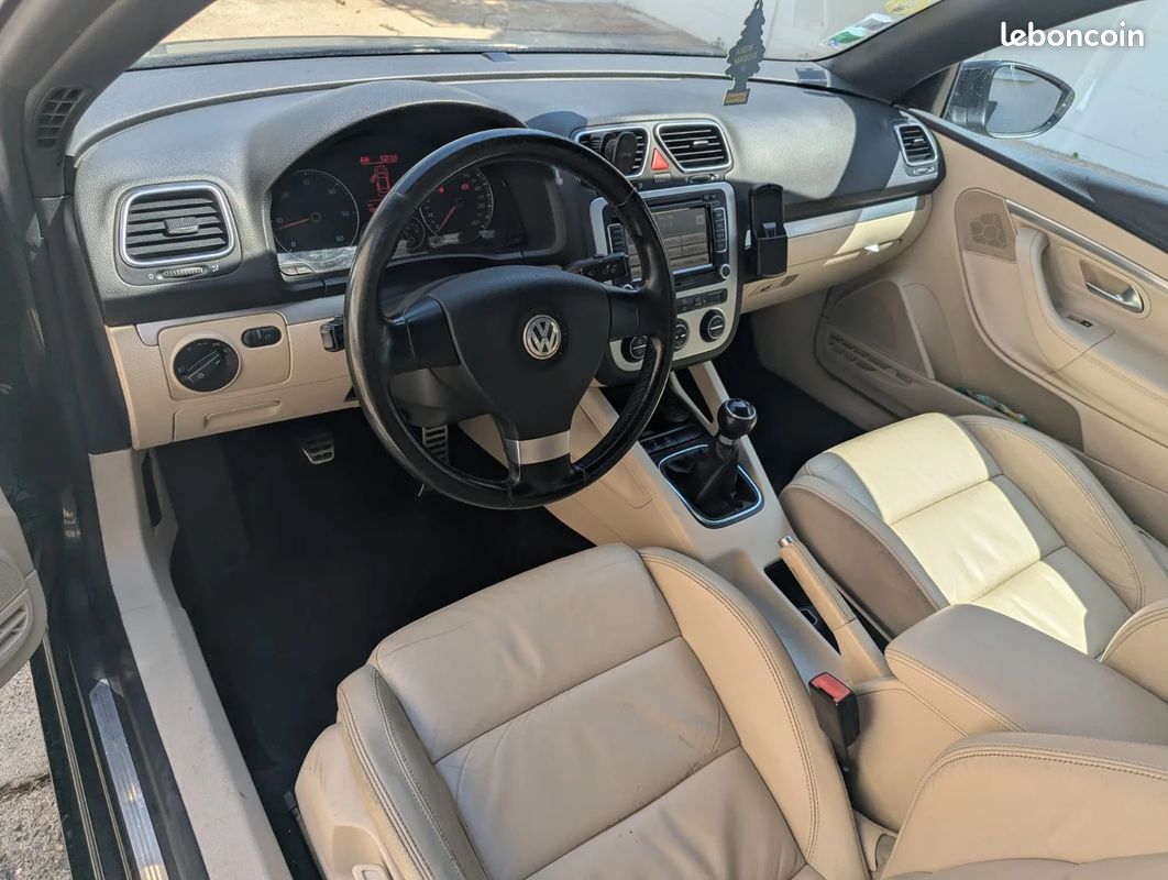 VOLKSWAGEN EOS 2.0 16S TDI 140 CR FAP Carat Toit Ouvrant/ Sièges Chauffant (image 15)