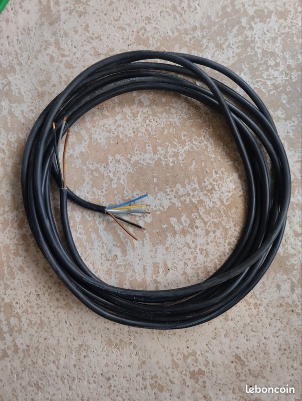 Câble triphasé 5G16mm2 de 15m (image 1)