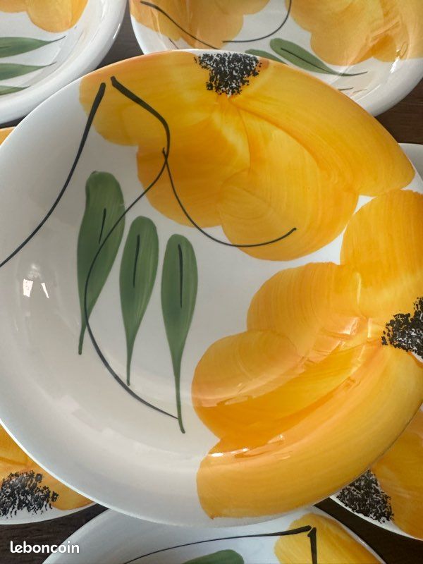 Lot de 4 assiettes creuses peintes à la main – Céramique italienne Pavots Jaunes (image 1)