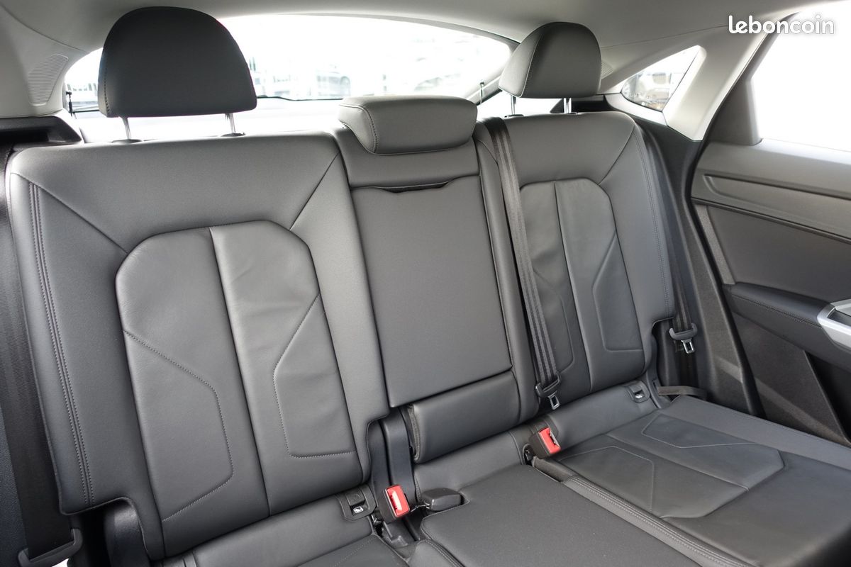 Q3 Sportback 45 Tfsi e S-Tronic 245ch Hybride Rechargeable Virtual cockpit/Cuir chauffants/Gps Europe/Caméra/Carplay/Hayon électrique/1*Main/Garantie 12 mois (image 6)