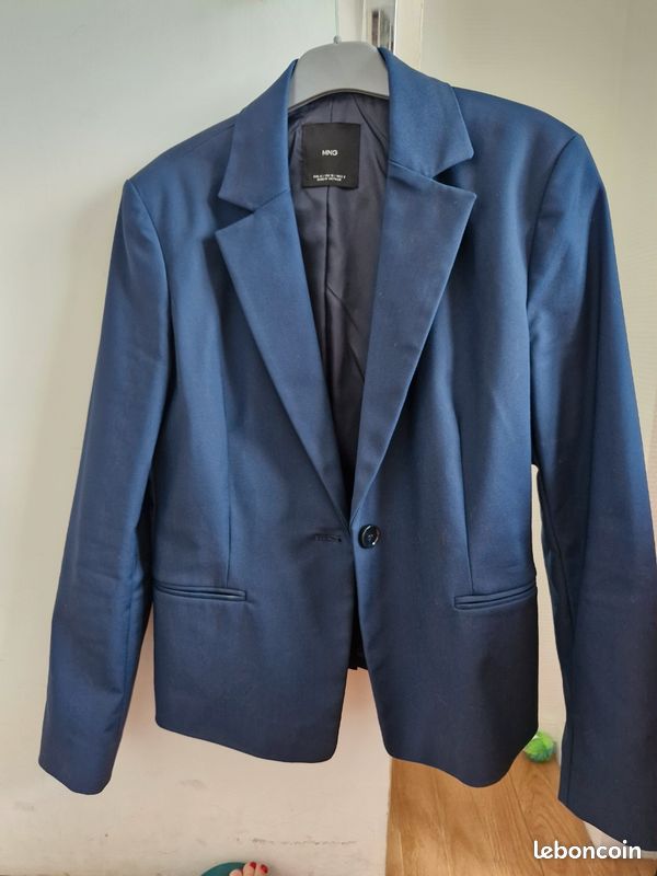 Tailleur jupe (image 1)