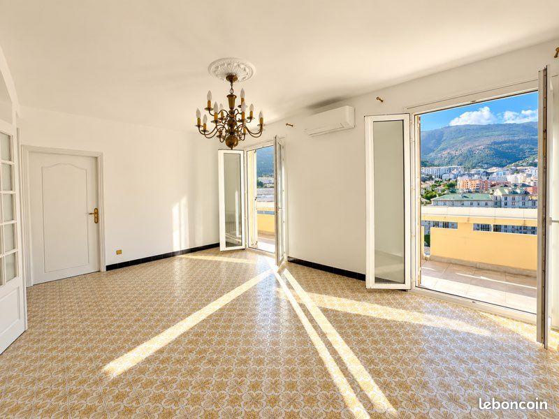 Parking 3 pièces 67 m² · à Bastia · 67 m² · 219 800 €