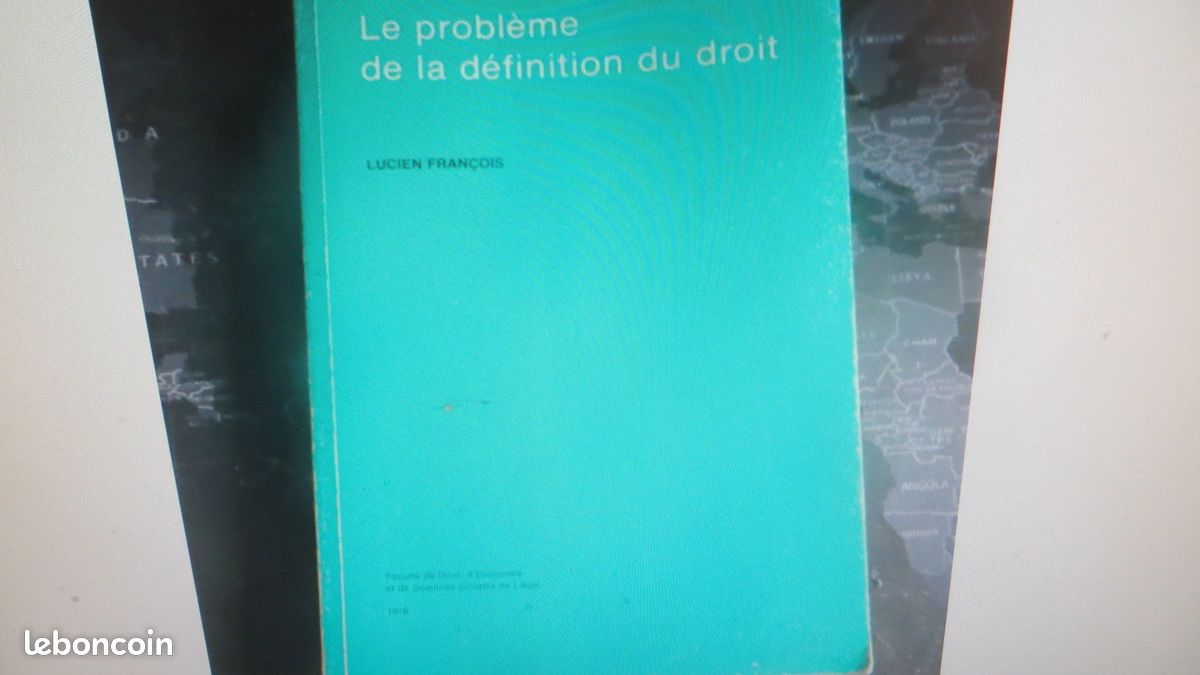 10830 Le problème de la définition du droit par Lucien François – Faculté de droit (image 1)