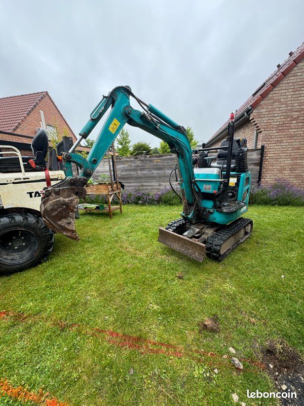 Location mini-pelles 1T / 1T8 + Dumpers diesel & essence (image 3)