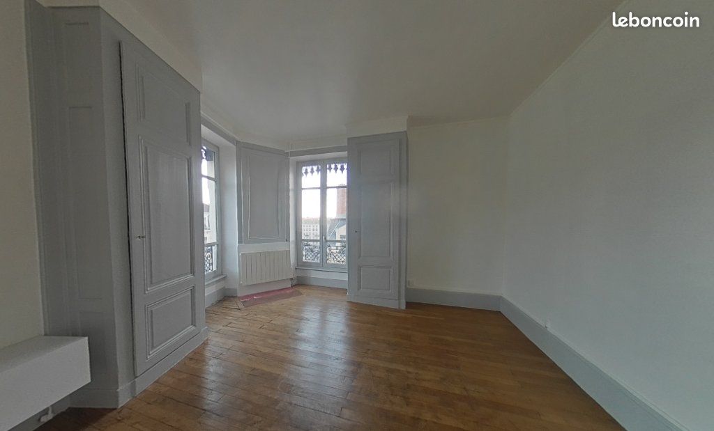 Appartement 2 pièces 57 m² · à Lyon · 57 m² · 923 €/mois