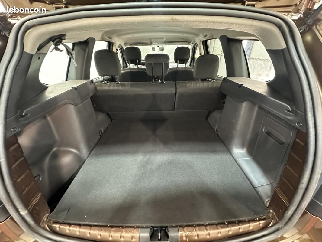 Dacia Duster 1.6 16v 105 4x4 Lauréate (image 15)