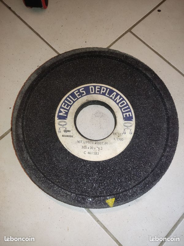 Meule DESPLANQUE abrasive pour le meulage , l'affûtage 305x30x76.2 (image 1)