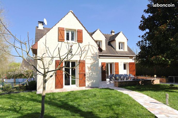 Maison 8 pièces 145 m²