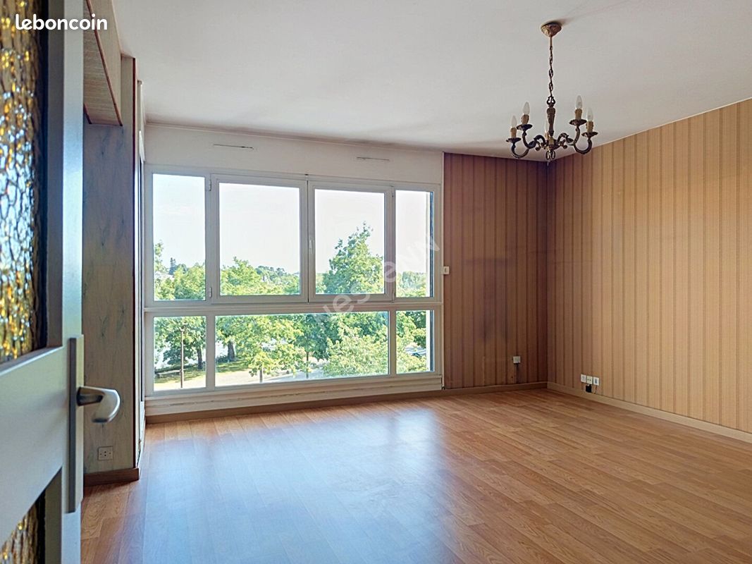Appartement 4 pièces 86 m² · à Nantes · 86 m² · 240 000 €