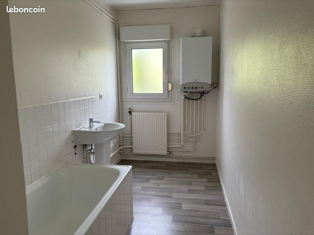 Appartement 3 pièces 70 m² - Treignac 19260 (image principale 3)