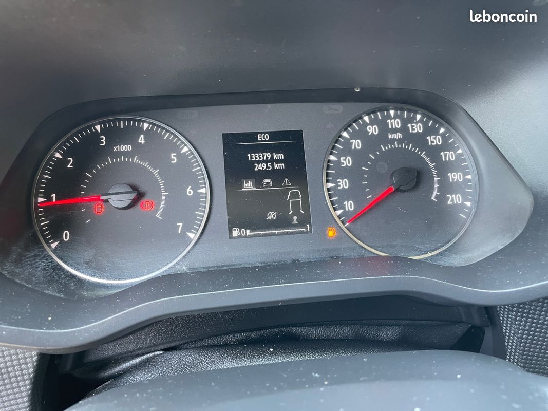 RENAULT TRAFIC III FOURGON TRAFIC L1H1 2.0 BLUE DCI 110 ADVANCE 110Ch Garantie 12 mois (image 13)