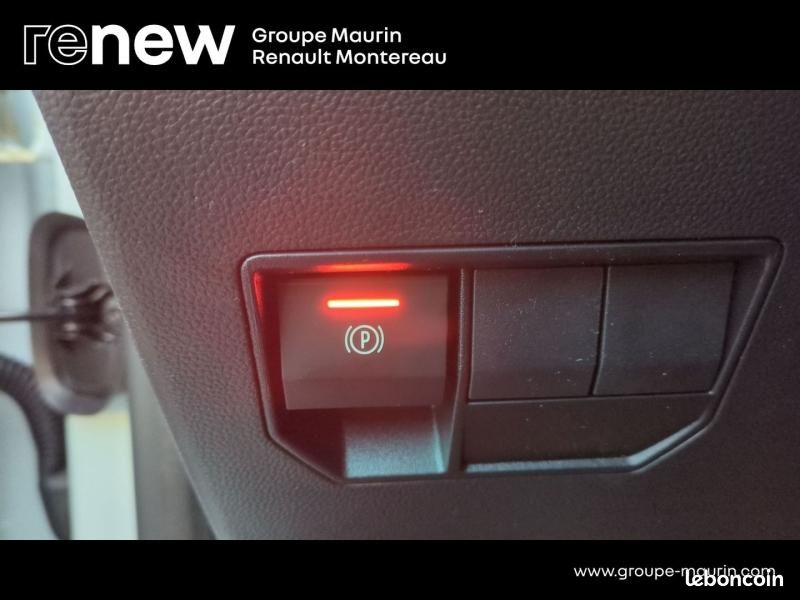 Dacia Duster 1.8 hybrid 155ch Extreme (image 23)