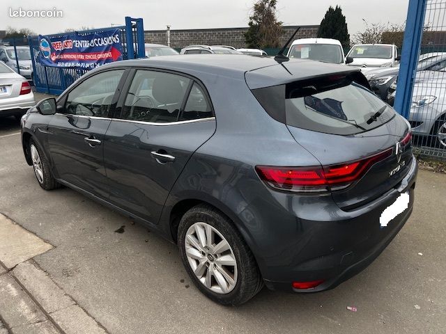 RENAULT MEGANE IV BERLINE BUSINESS Blue dCi 115 ch premiere main (image 3)