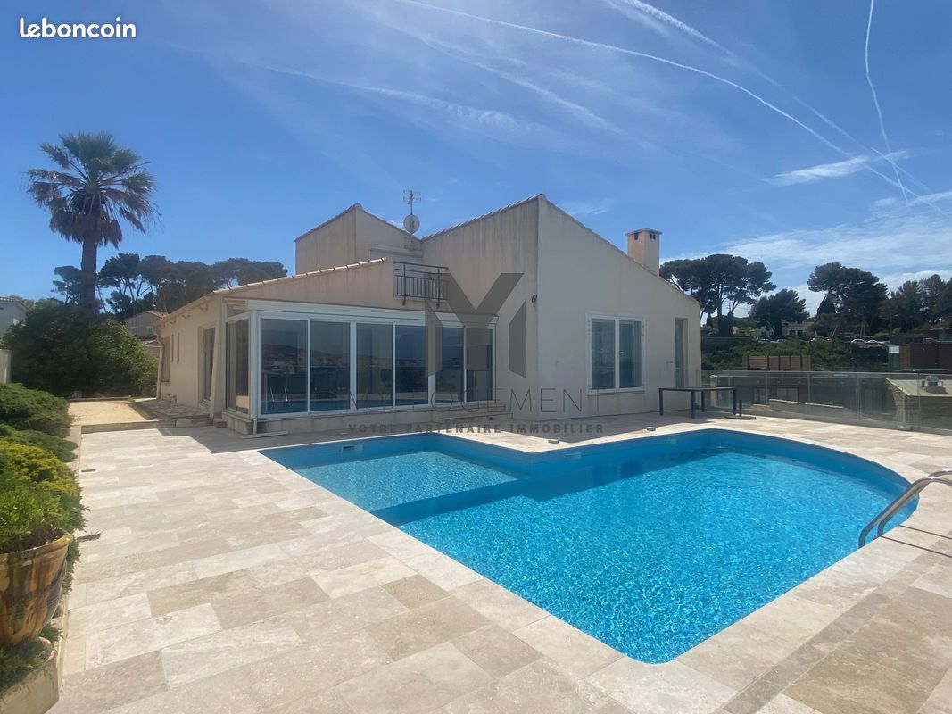 Maison 6 pièces 198 m² · à Sanary-sur-Mer · 198 m² · 2 000 000 €