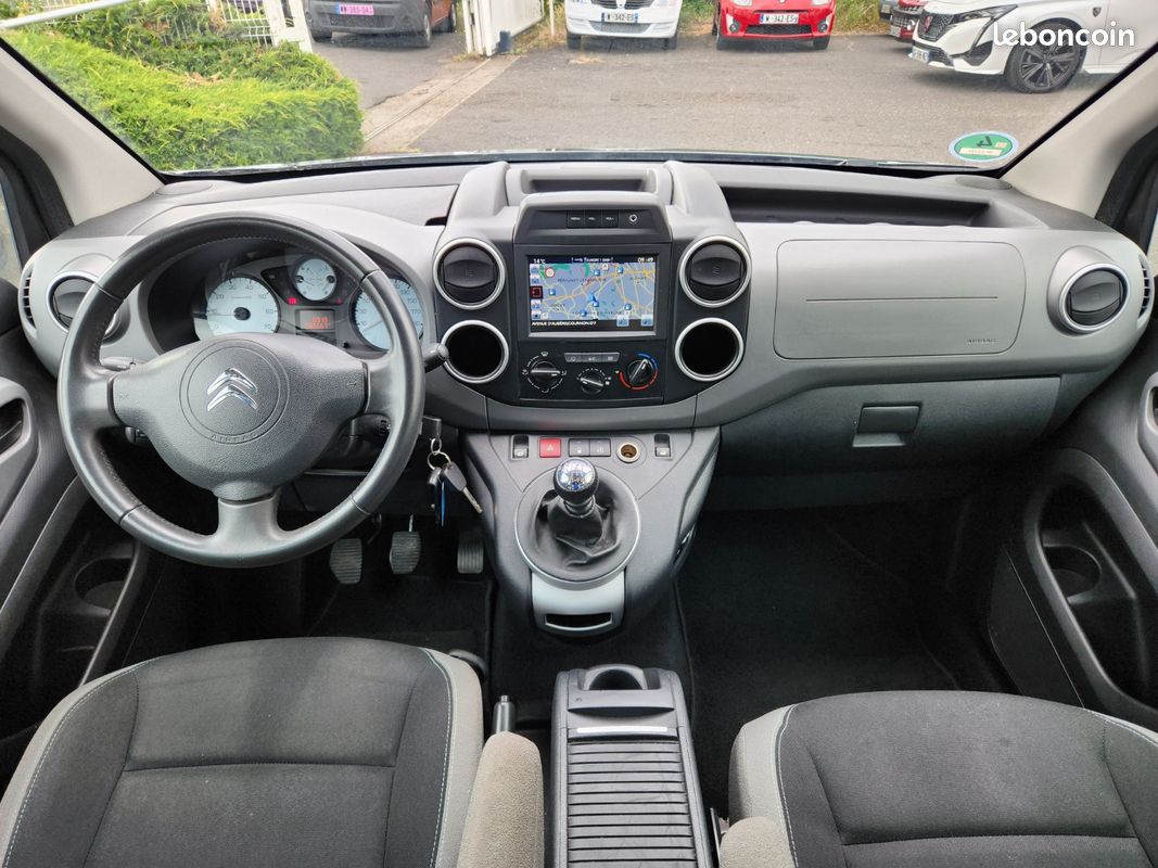 Citroën Berlingo 1L6 HDI 120CH MULTISPACE (image 5)