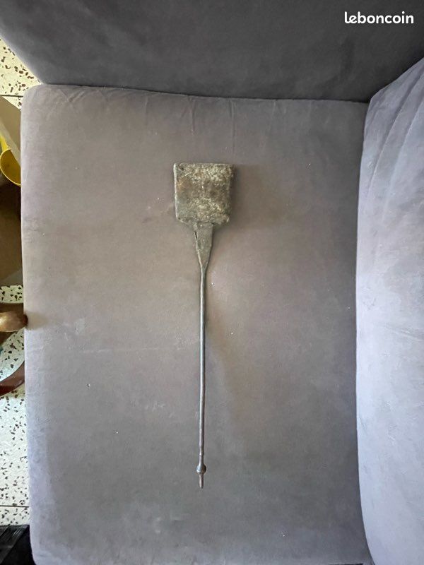 Pelle ancienne à braise forgé à la main (image 4)