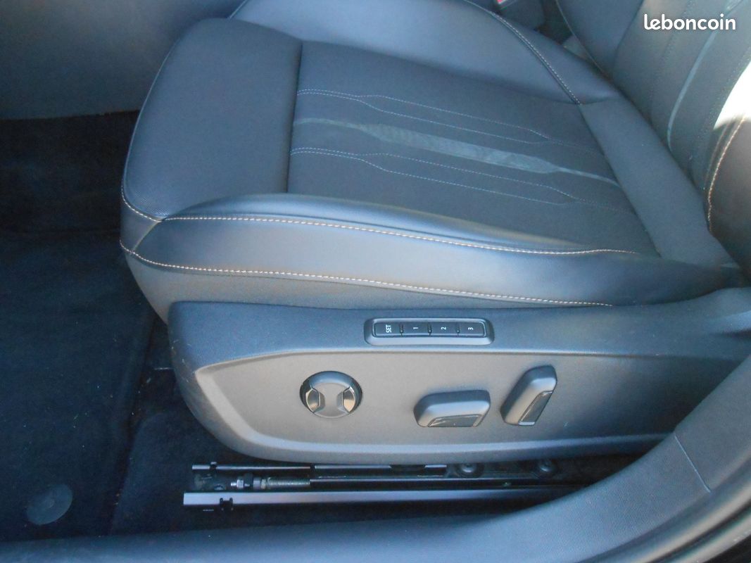 CUPRA LEON SPORTSTOURER 1.4 e-HYBRID 245 ch DSG6 VZ (image 20)