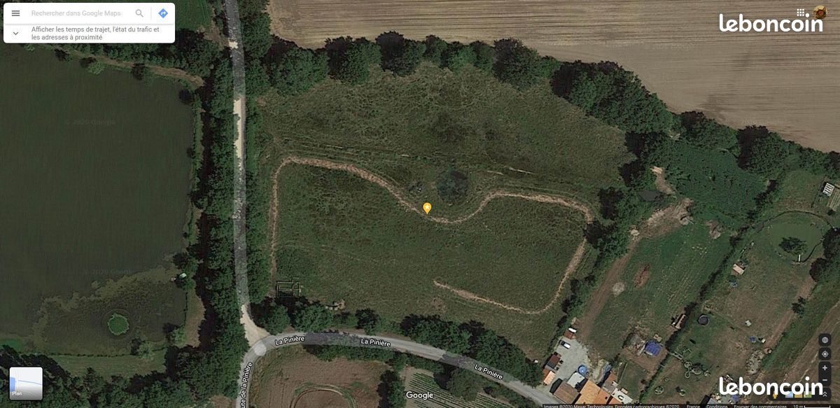 Terrain agricole 1.5ha · à Aubigny-les Clouzeaux · 25 900 €