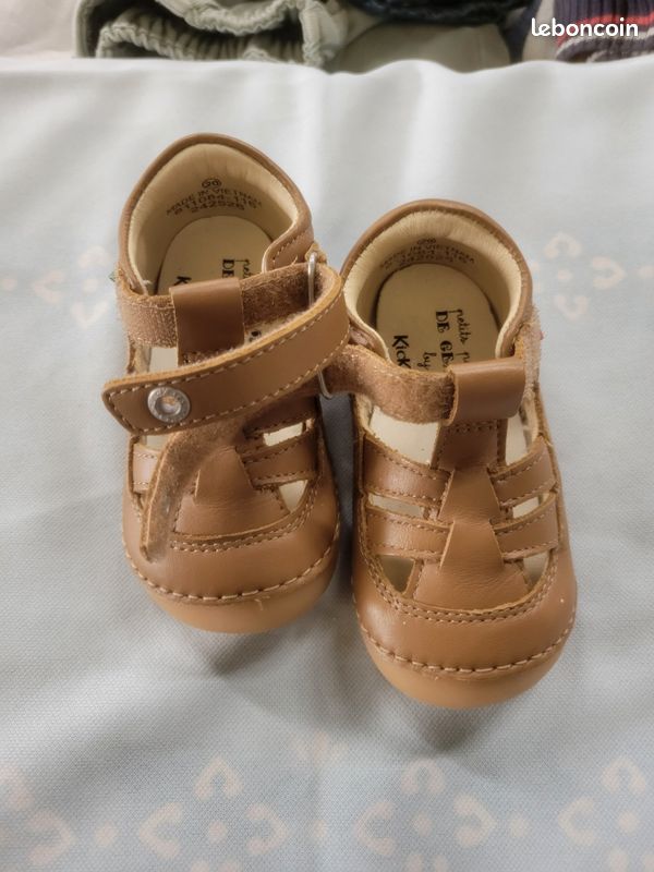 Chaussures Enfant Lands' End Beige – Taille 11 UK – Modèle à Enfiler, Neuves Sans Boîte