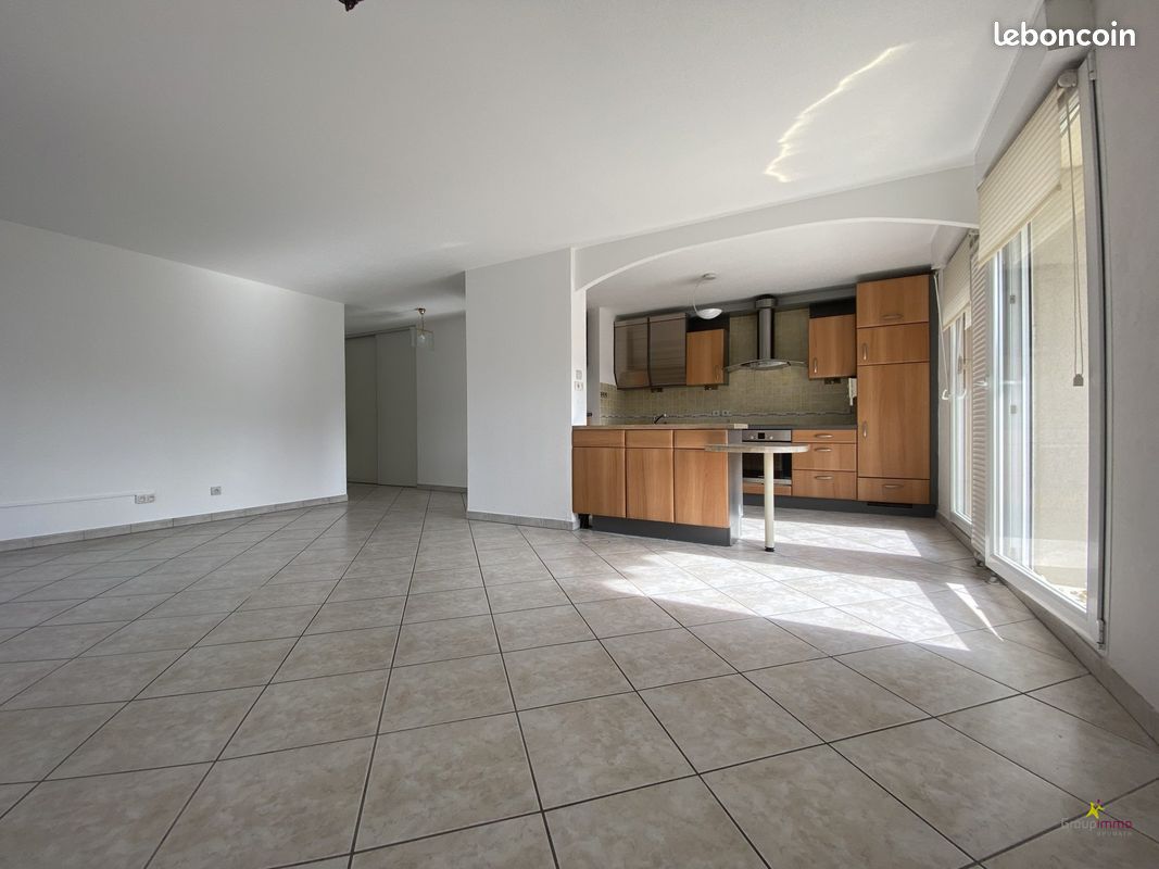 Appartement 3 pièces 83 m² · à Brumath · 83 m² · 880 €