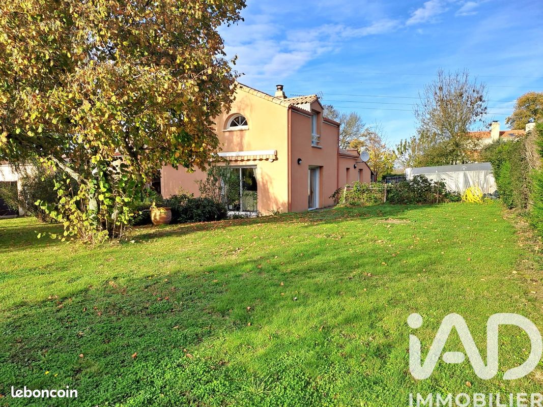 Maison 4 pièces 129 m² · à Divatte-sur-Loire · 129 m² · 373 500 €