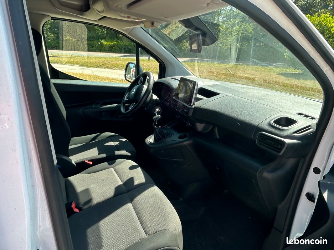 BERLINGO 1.5 BlueHDI 100CV DRIVER - 3 PLACES - CAMERA - - GPS - 9 150 HT (image 3)
