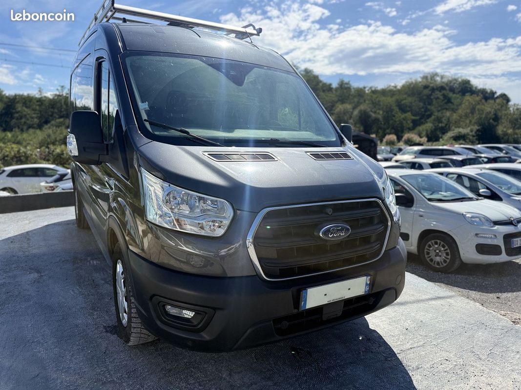 Ford TRANSIT 2T FG T330 L2H2 2.0 ECOBLUE 130CH S&S AMBIENTE (image 1)