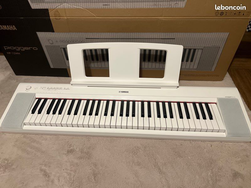 Piano numérique Yamaha Piaggero NP-15WH (image 1)