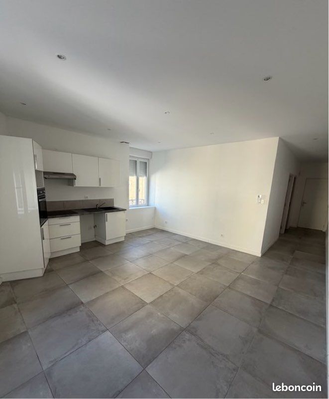 Appartement 2 pièces 45 m² · à Valserhône · 45 m² · 940 €