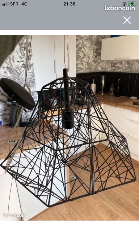 Suspension (image 1)