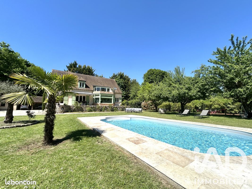 Maison 8 pièces 230 m² · à Samois-sur-Seine · 230 m² · 1 090 000 €