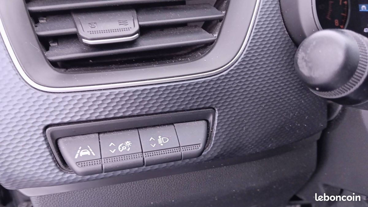 Renault arkana mild hybrid 140 edc fap 22 (image 30)