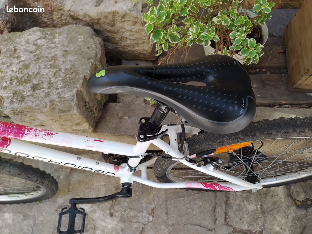 Vélo VTT femme (image 3)